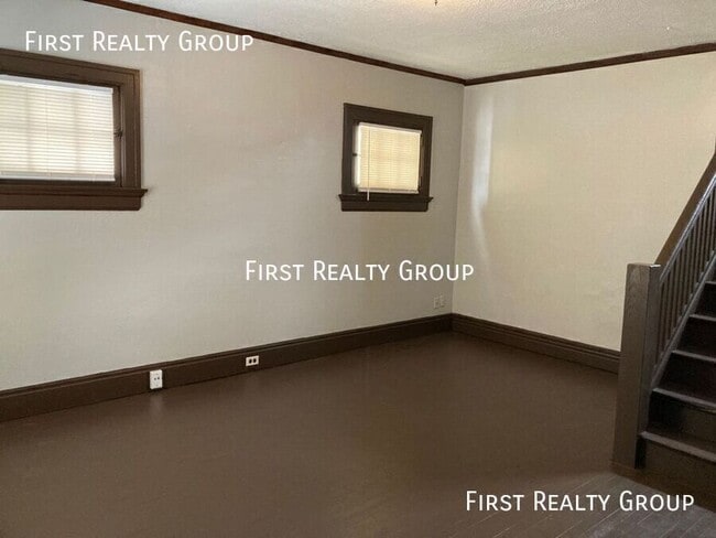 Photo - 352 Illinois Ave