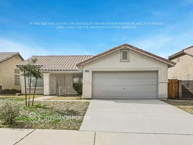 Building Photo - 2043 Babylon Mill St