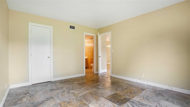 Photo - 3123 Oakland Shores Dr Unit D104