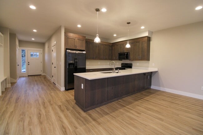 Photo - 3221-3223 Pheasant Ave SE Unit 3223