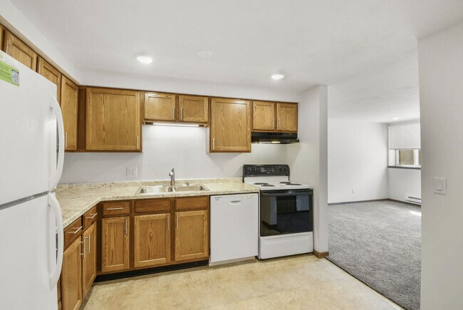 Kitchen - Ridgeview Heights Apartments