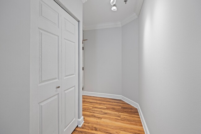 Photo - Unique & Extra Spacious Printers Row 1 Bed + Den! Over 900 Sq Ft! Ready for Move In! Unit 407