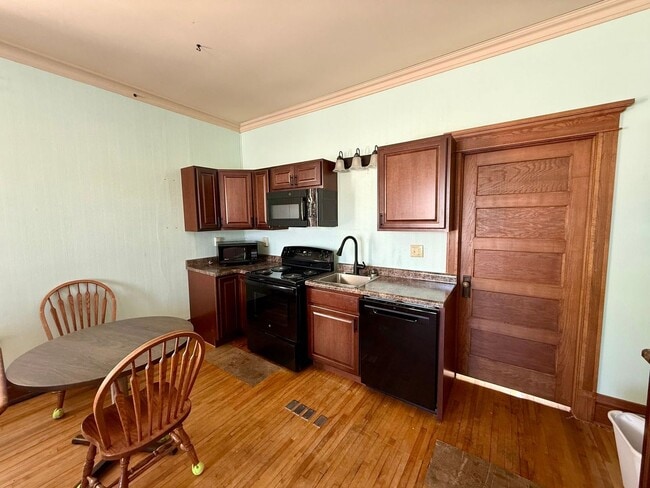 Photo - 415 Division St Unit 415 Division St