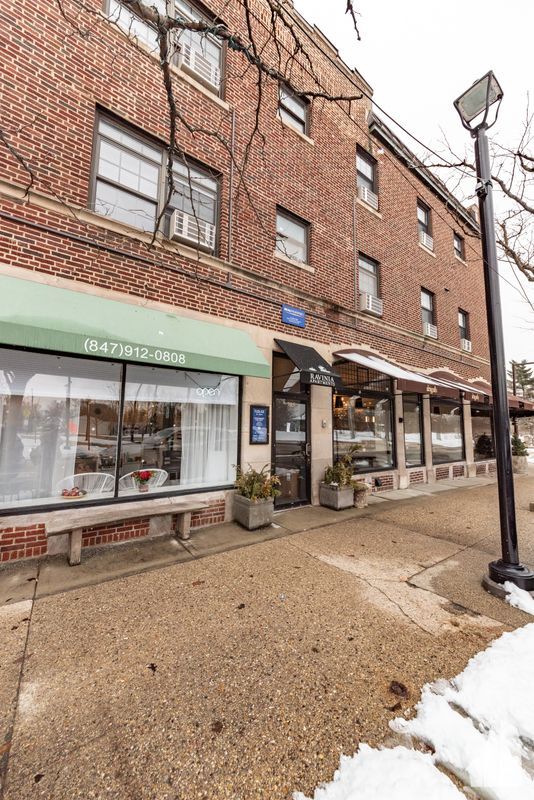 Photo - 485 Roger Williams Ave