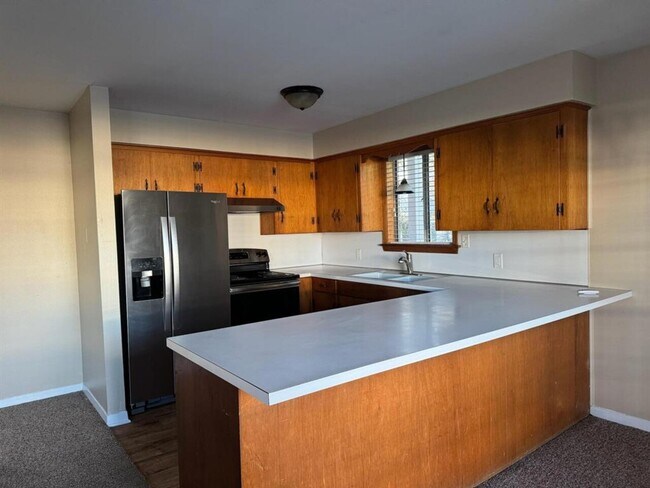 Photo - Colonial Oaks Apartments Unidad D