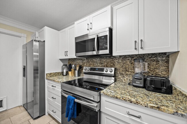 12196 Sag Harbor Ct
