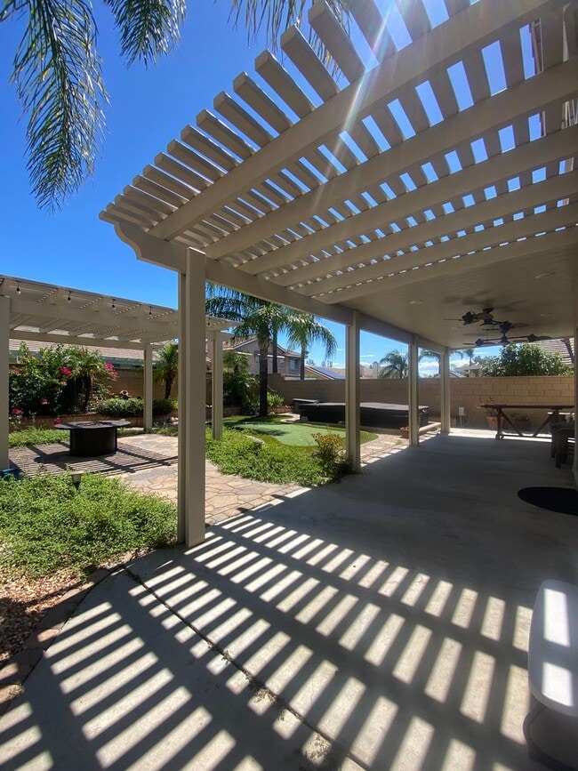 7131 Ravenswood Pl