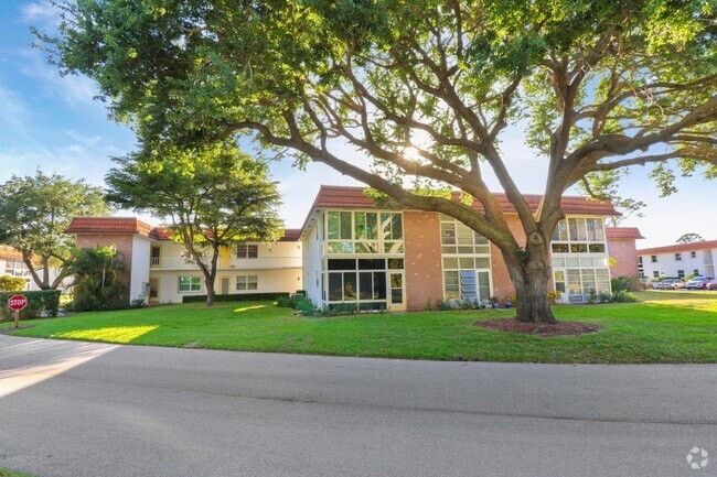 Building Photo - 1225 NW 21st St Unit 7-711 Rental