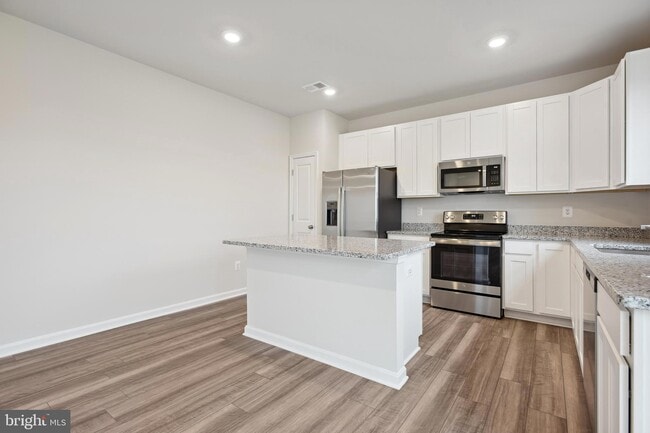 Photo - 121 Solstice Way