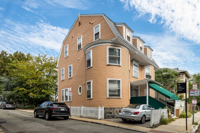 61 Fayette Street- All Inclusive!
