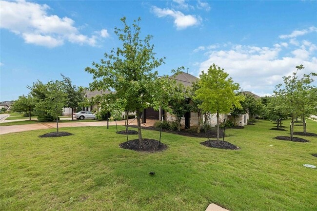 Photo - 401 Sitlington Ln