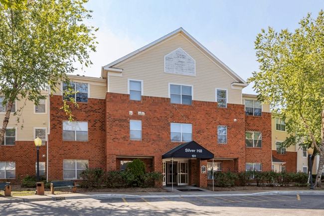 Silver Hill at Arboretum Apartments