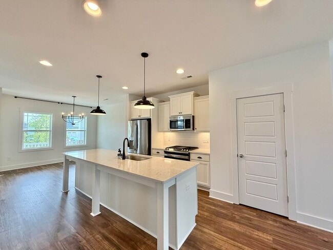 Photo - 1910 Cedar Dam Ln