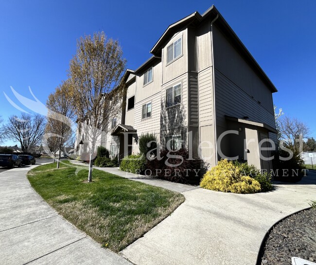 3rd Floor Two Bedroom, One and a Half Bathroom Unit With View