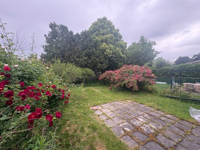 Photo - 3 Plus 1 Semi Detached Home