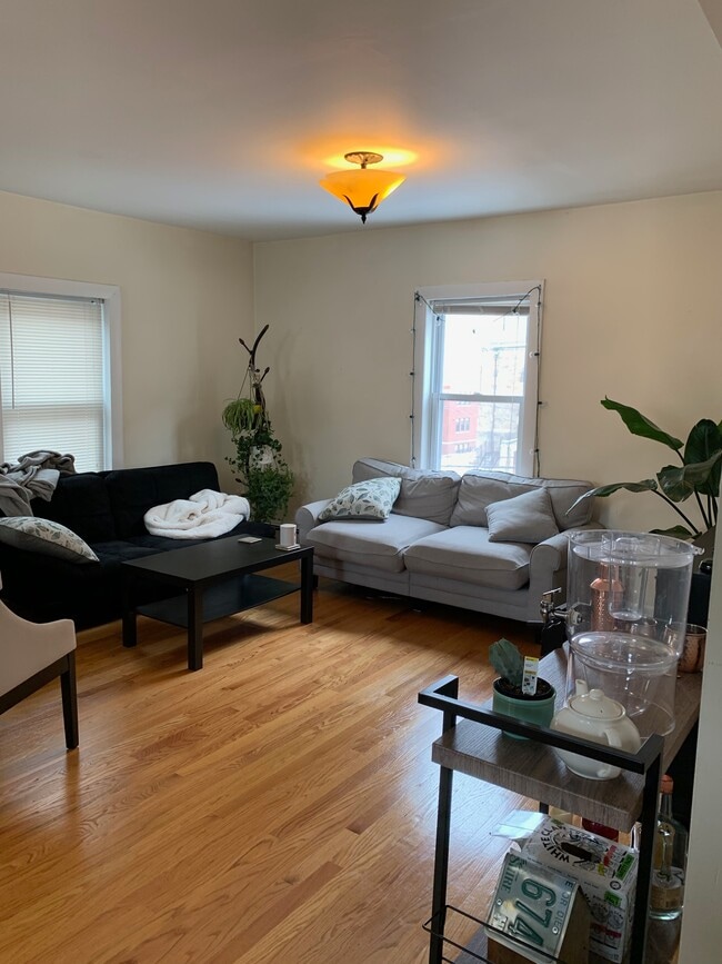 Photo - 345 Market St Unit 2