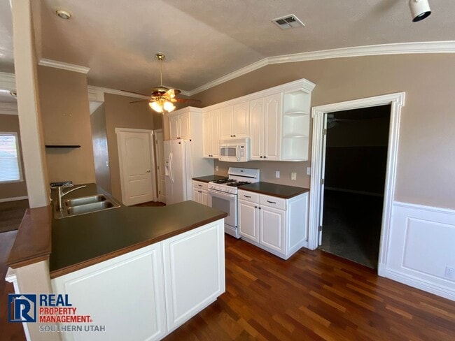 Photo - 4 Bedroom Home on cul-de-sac