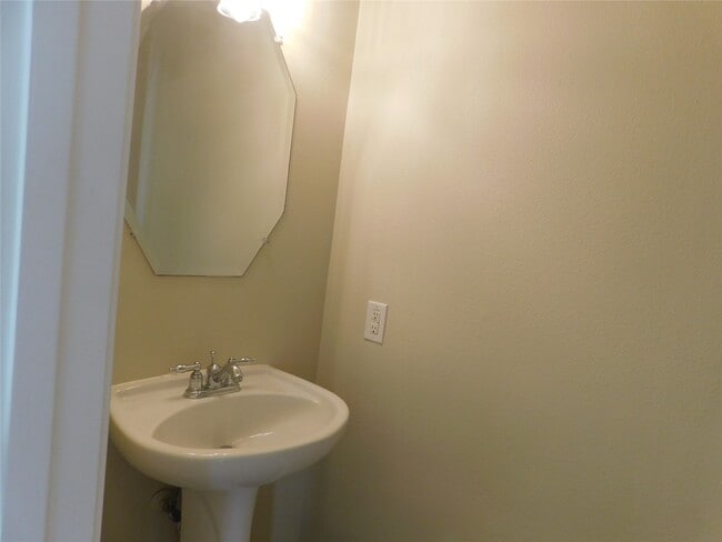 Photo - 2511 Sunlight Ln