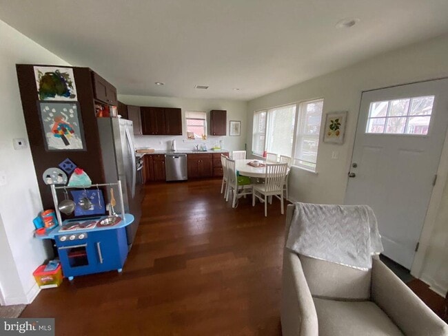 Photo - 13 Brookside Rd