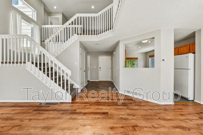 Photo - 8728 Starwood Ln