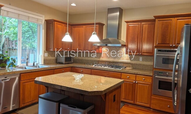 Photo - 13632 NW Henninger Ln