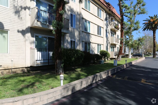 Photo - Helen Towers Apartments