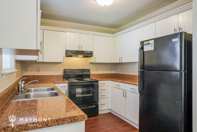 Photo - 1218 Kendall Dr