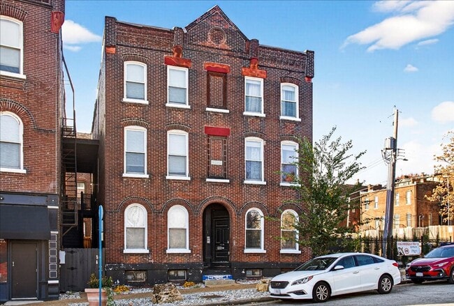 Photo - Soulard First Fleur Unit 906 1F - 689