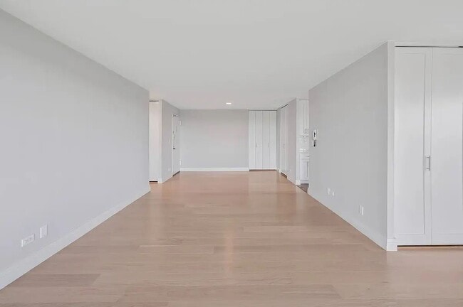 Photo - Beautiful 1Bedroom For Rent Unit 15F