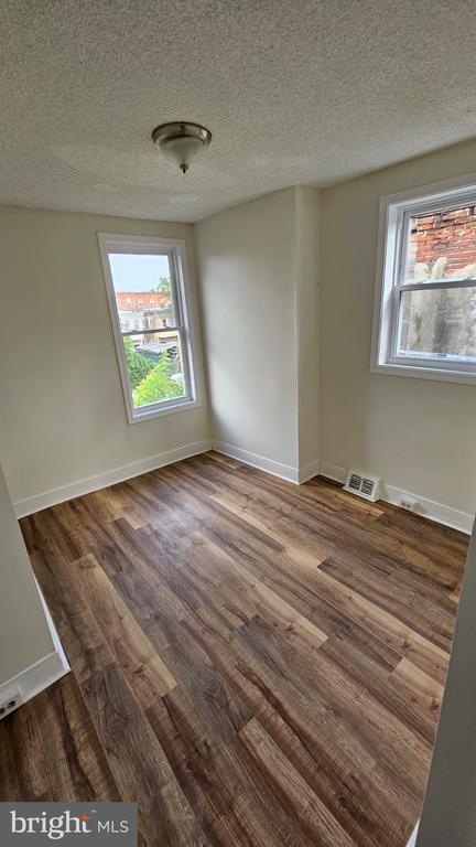 Photo - 2519 N Lawrence St