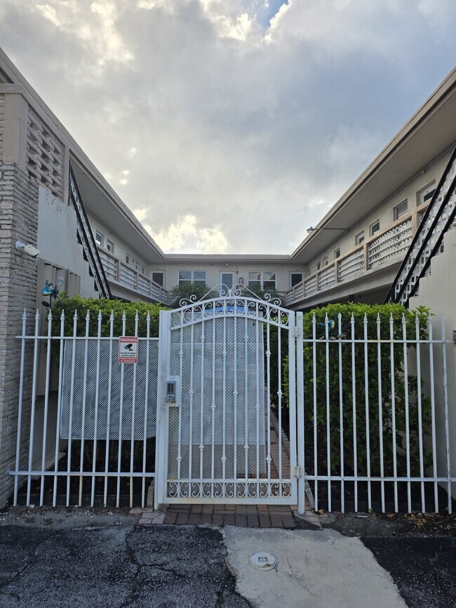 Photo - 1315 N Ocean Dr Unit 202A