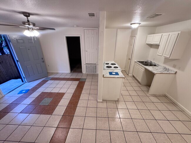 Ejemplo de sala de estar/comedor/cocina