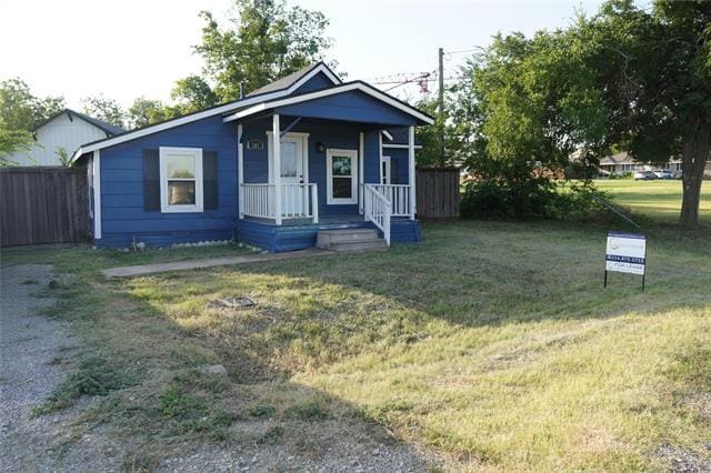 Photo - 207 N Illinois St