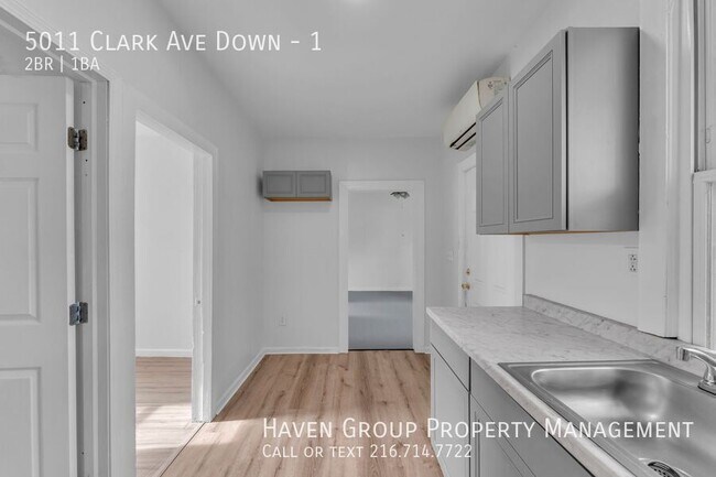 5011 Clark Ave Unit 1