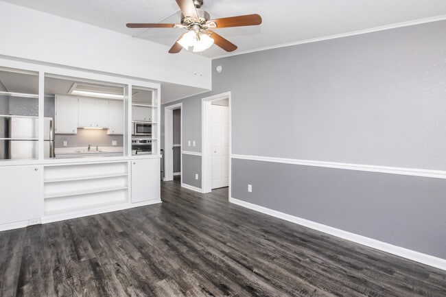 Stratford Apartments