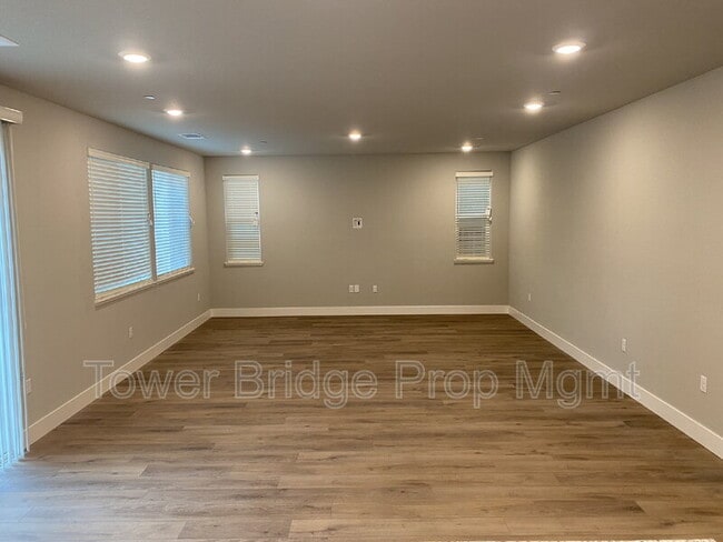 Photo - 3836 Firestar Way