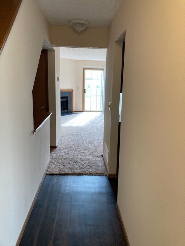 Photo - 6020 Godown Rd