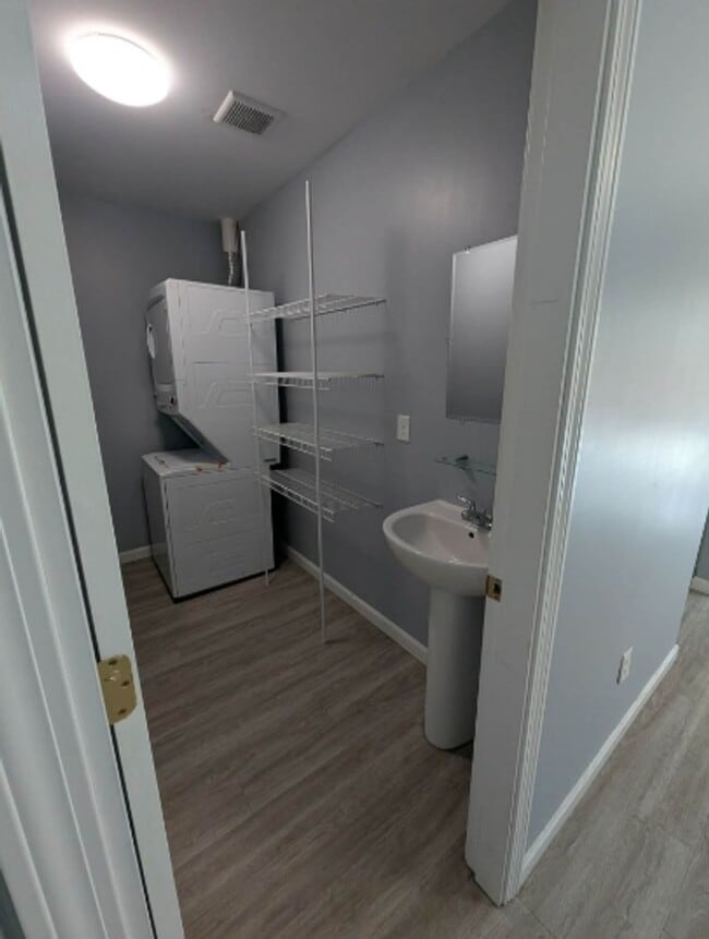 Photo - 364 Stillwater Ave Unit #3
