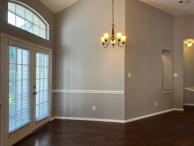 Photo - 9811 Cliffside Dr