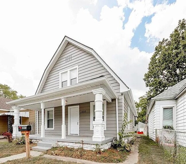 Photo - 1230 St Peter St