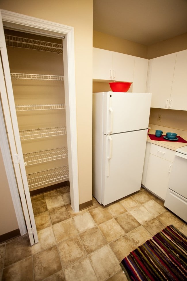 Hatton House Apartments