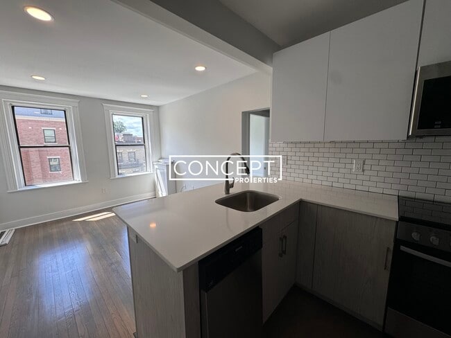 Photo - 19 Peterborough St Unit 25CP