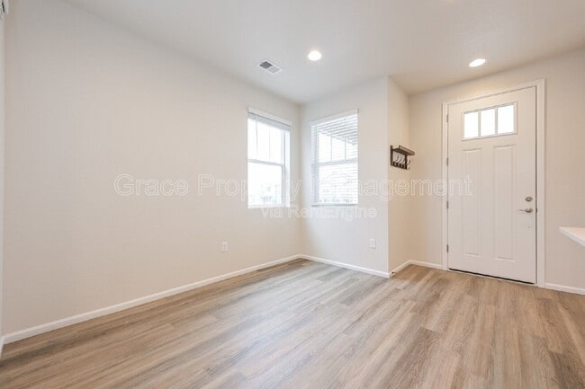 Photo - 5358 Routt St