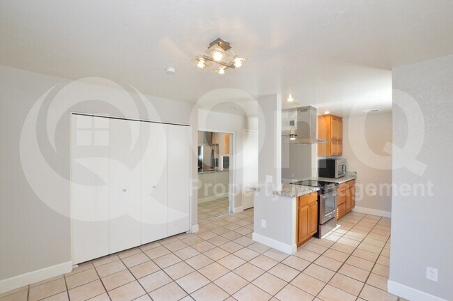 Photo - 850 S River Dr