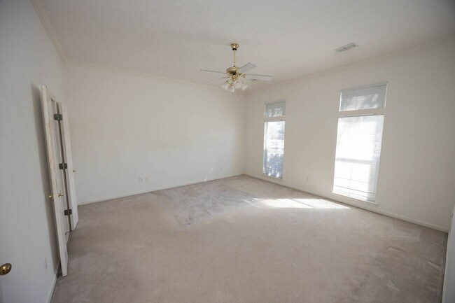 Photo - 9336 Bristlecone Dr