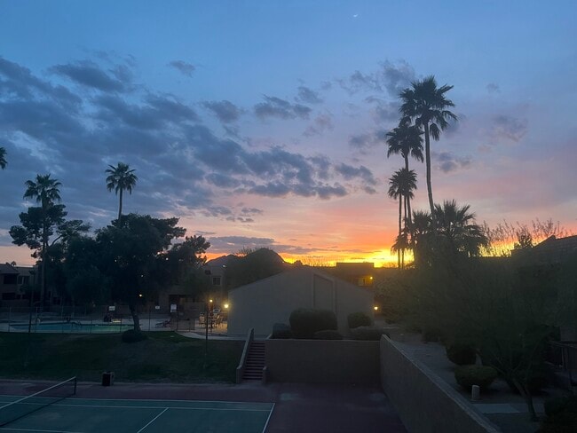 Building Photo - 5877 N Granite Reef Rd Unit 2239