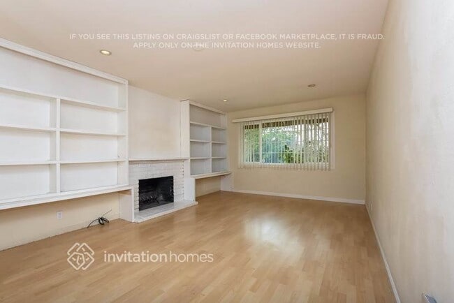 Photo - 274 Redwing St