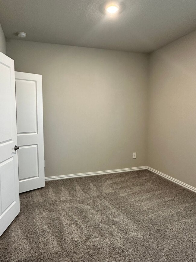 Photo - 3305 Sedge Grass Dr