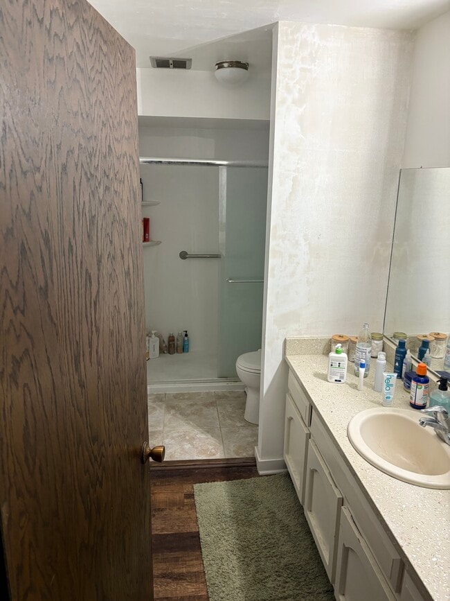 Photo - 2076 Chateau Ct