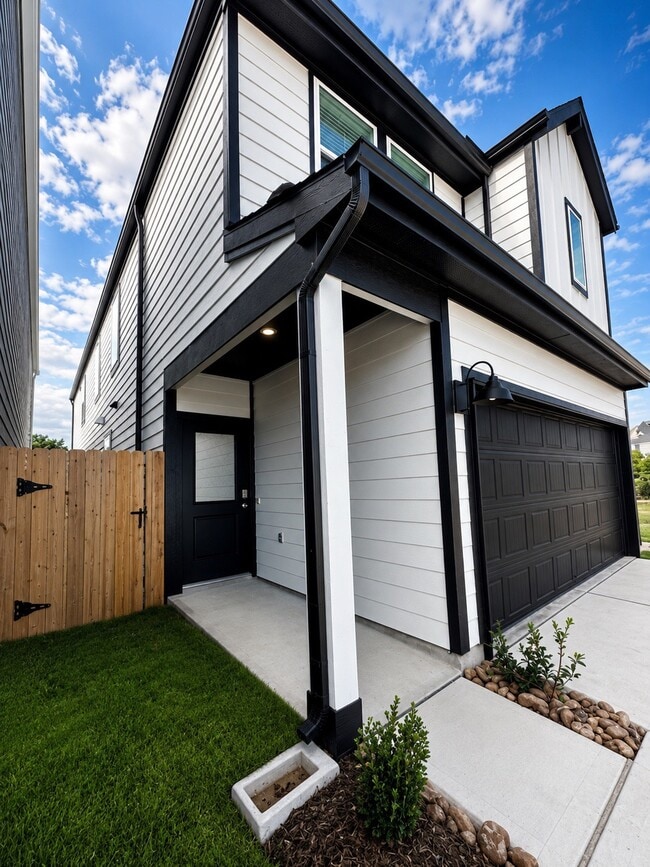 Photo - 28110 Meadowlark Sky Dr